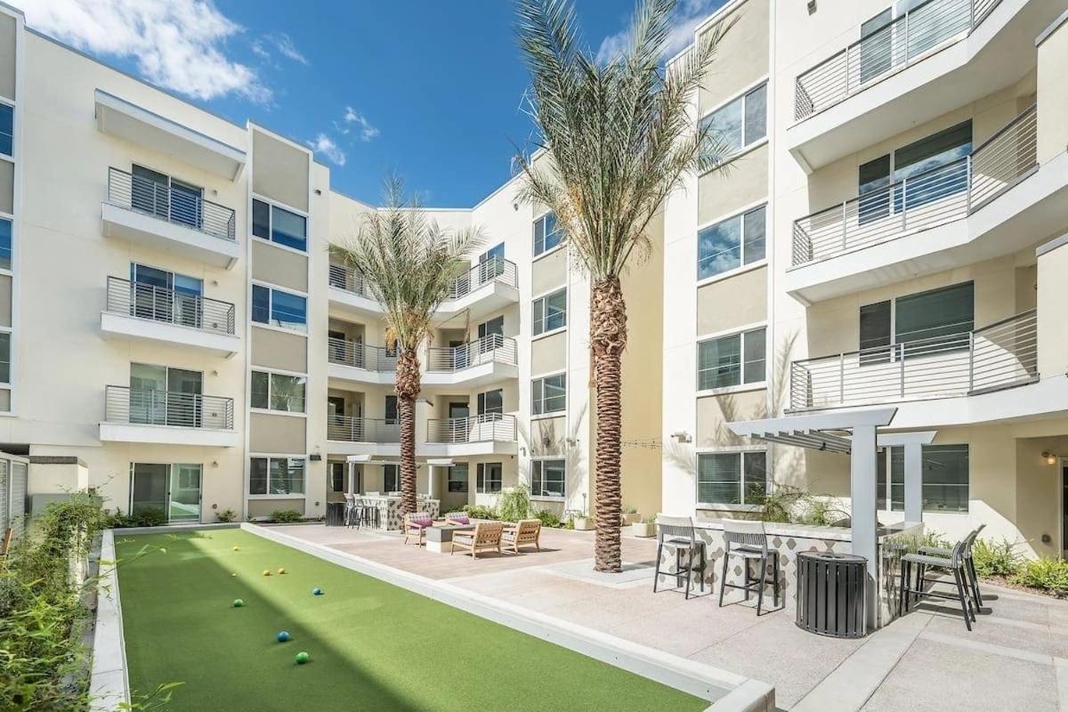 Paradise Cozysuites Under The Palms With Jacuzzi 18 Phoenix Exteriör bild